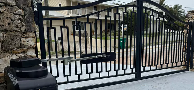 Swing Gate Opener with Keypad Lufkin